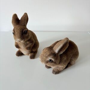 Retro Vintage Flocked Bunny Banks Pair Woodland Cottage